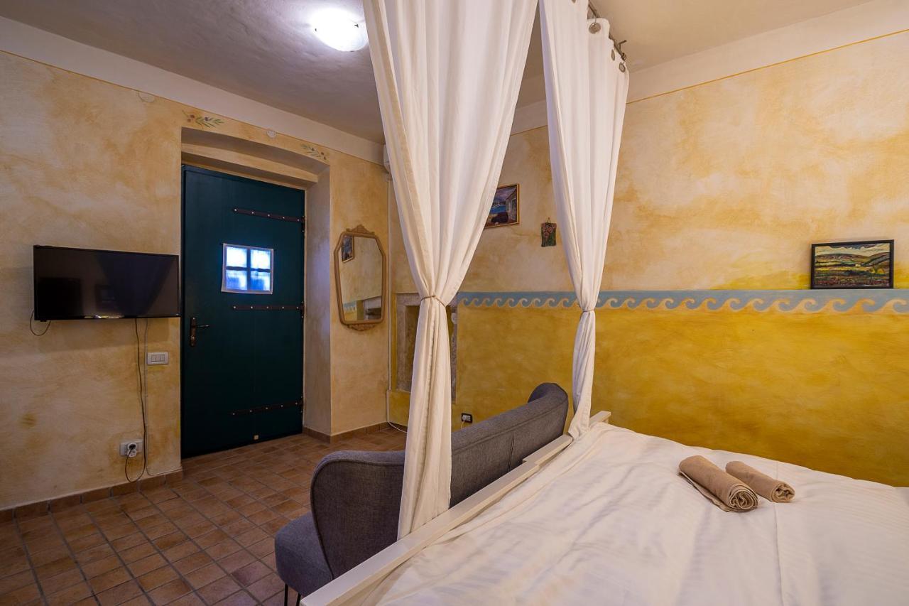 Alighieri Unique Apartment Pula Exterior photo